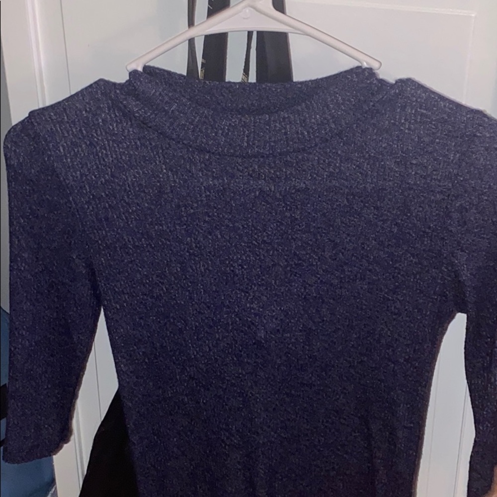 navy blue tight long sleeve crop top